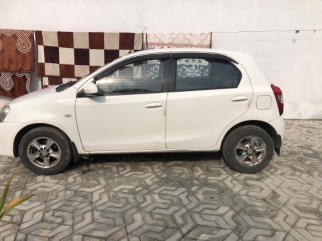 Second-hand 2014 Toyota Etios Liva Diesel for sale in Ludhiana-1