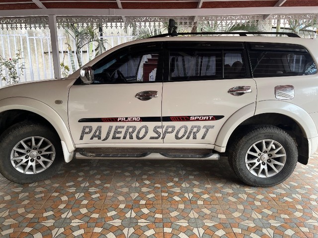 Second-hand 2014 Mitsubishi Pajero Sport 4X4 for sale in Bangalore-3