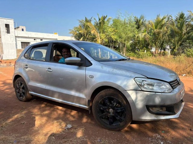 Second-hand 2014 Volkswagen Polo IPL II 1.2 Diesel Highline for sale in Bidar-4