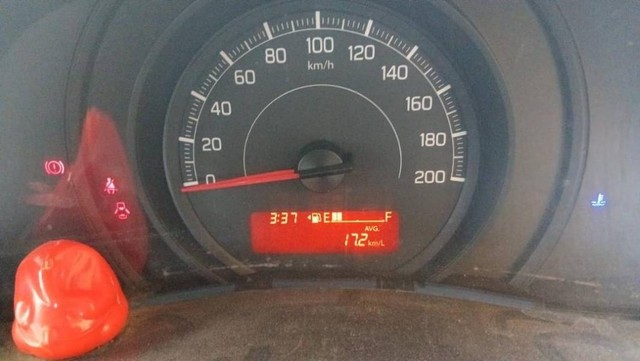 Second-hand 2022 Maruti Swift LXI BSVI for sale in Khargone-6