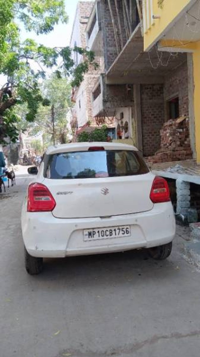 Second-hand 2022 Maruti Swift LXI BSVI for sale in Khargone-4