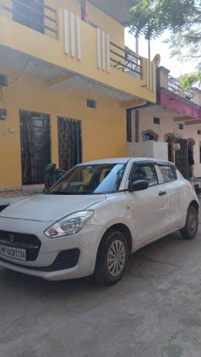 Second-hand 2022 Maruti Swift LXI BSVI for sale in Khargone-3