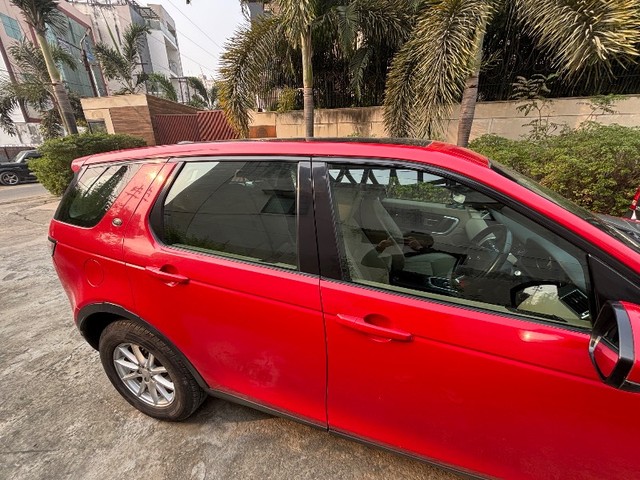 Second-hand 2017 Land Rover Discovery 4 SDV6 HSE for sale in Moradabad-11