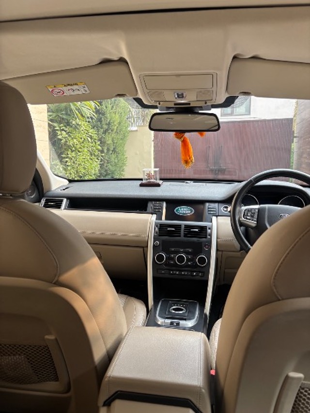 Second-hand 2017 Land Rover Discovery 4 SDV6 HSE for sale in Moradabad-13