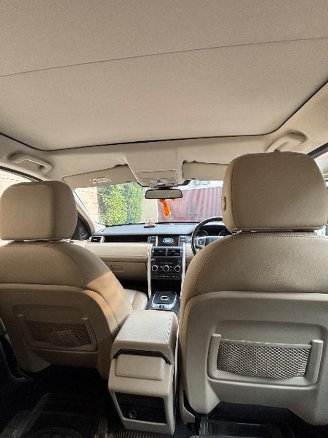 Second-hand 2017 Land Rover Discovery 4 SDV6 HSE for sale in Moradabad-12