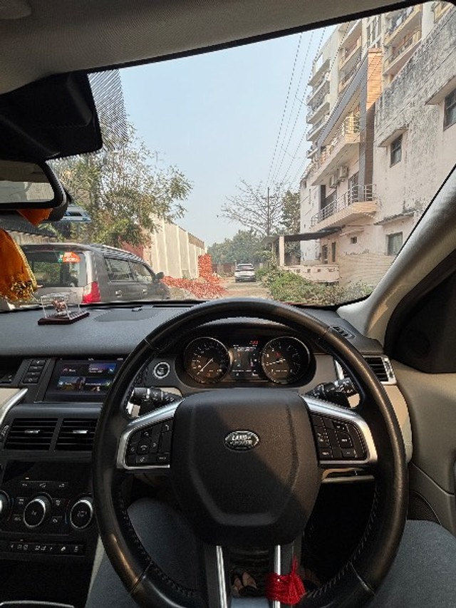 Second-hand 2017 Land Rover Discovery 4 SDV6 HSE for sale in Moradabad-9