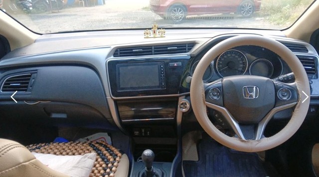 Second-hand 2021 Honda City V MT for sale in Kelambakkam-3