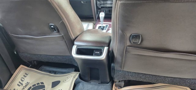 Second-hand 2017 Toyota Fortuner 2.8 2WD AT BSIV for sale in Meerut-3