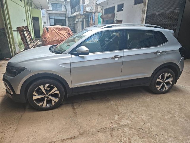 Second-hand 2023 Volkswagen Taigun 1.0 TSI Topline AT BSVI for sale in Aligarh-3