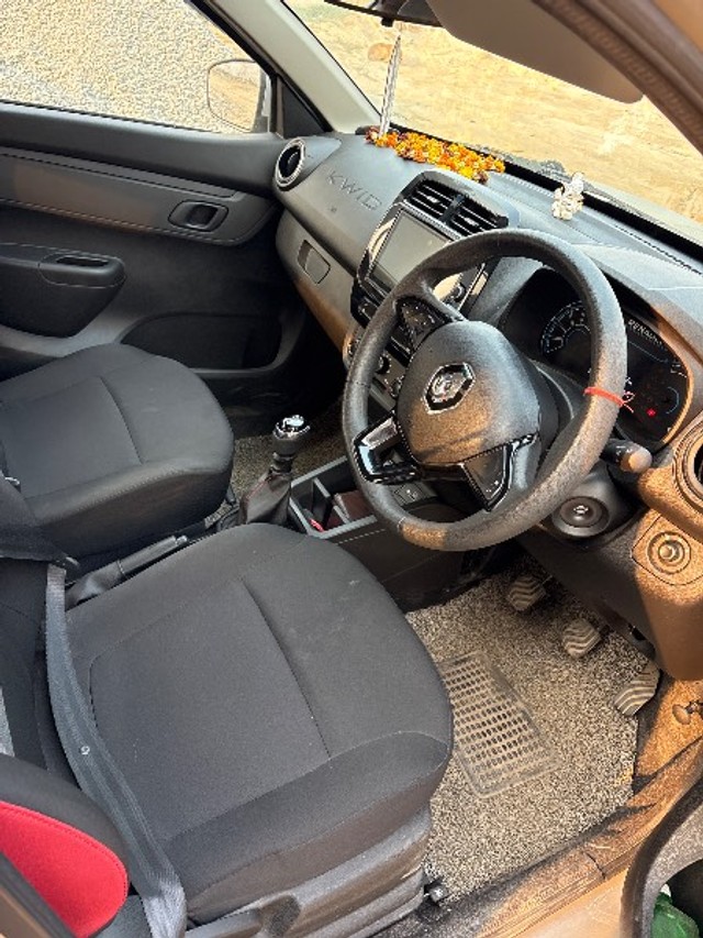 Second-hand 2025 Renault KWID 1.0 RXT for sale in Modinagar-5