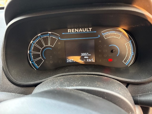 Second-hand 2025 Renault KWID 1.0 RXT for sale in Modinagar-3