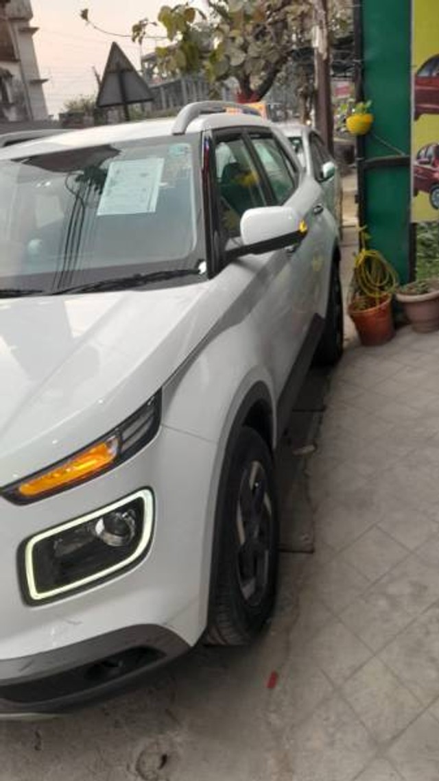 Second-hand 2019 Hyundai Venue SX Plus Turbo DCT BSIV for sale in Siliguri-1