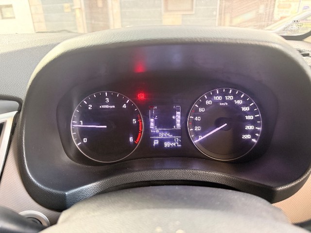 Second-hand 2017 Hyundai Creta 1.6 CRDi AT SX Plus for sale in New Delhi-3