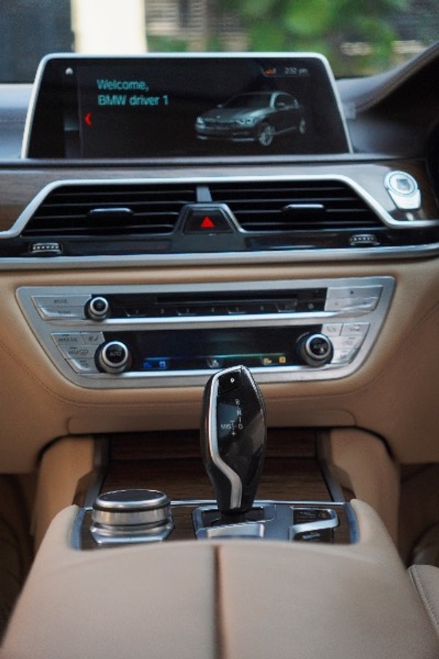 Second-hand 2019 BMW 7 Series 730Ld DPE Signature for sale in Raipur-3