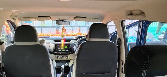 Renault Triber RXZ BSVI Second-hand 2021 Renault Triber RXZ BSVI for sale in Tezpur-3