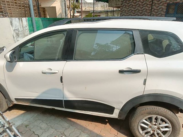 Second-hand 2020 Renault Triber RXT BSIV for sale in Vadodara-3