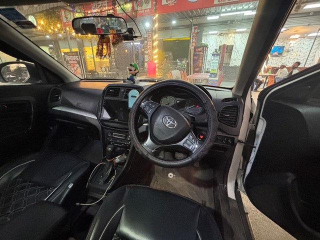 Second-hand 2022 Toyota Urban cruiser Mid AT for sale in Pune-4