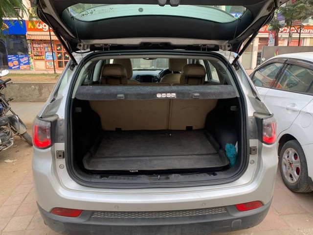 Second-hand 2017 Jeep Compass 2.0 Limited for sale in Ahmedabad-4