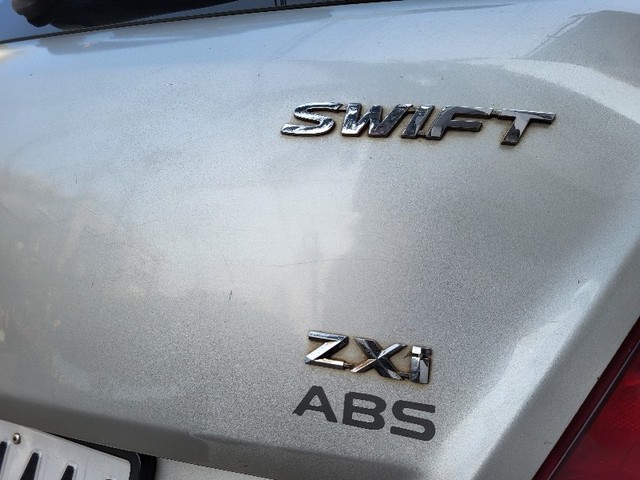 Second-hand 2013 Maruti Suzuki Swift ZXI for sale in Raipur-4