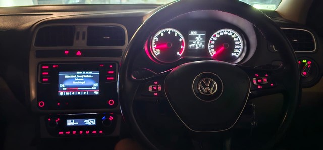 Second-hand 2016 Volkswagen Polo 1.2 MPI Highline for sale in Kozhikode-3