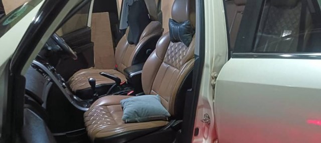 Mahindra XUV500 W11 BSIV Second-hand 2019 Mahindra XUV500 W11 BSIV for sale in Ranchi-3