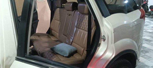 Mahindra XUV500 W11 BSIV Second-hand 2019 Mahindra XUV500 W11 BSIV for sale in Ranchi-4