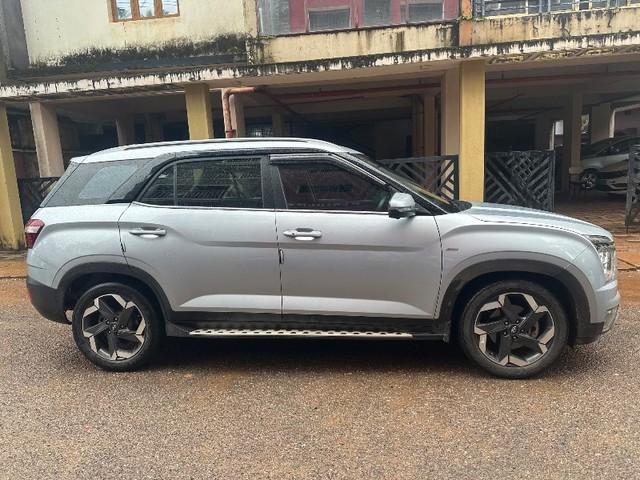 Second-hand 2022 Hyundai Alcazar 1.5 Signature (O) 7-Seater Diesel AT for sale in Uttara Kannada-6