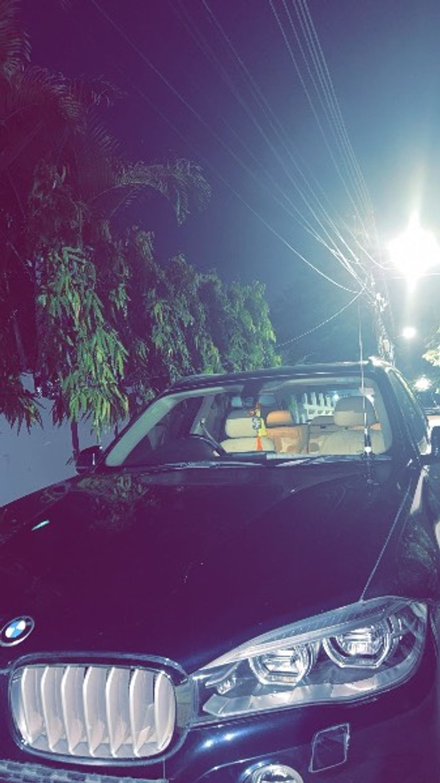 Second-hand 2018 BMW X5 xDrive 30d Design Pure Experience 5 Seater for sale in Bhopal-2