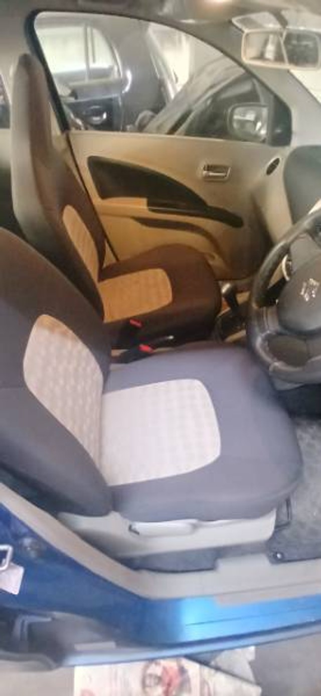 Second-hand 2016 Maruti Celerio VXI AT for sale in Kolkata-3