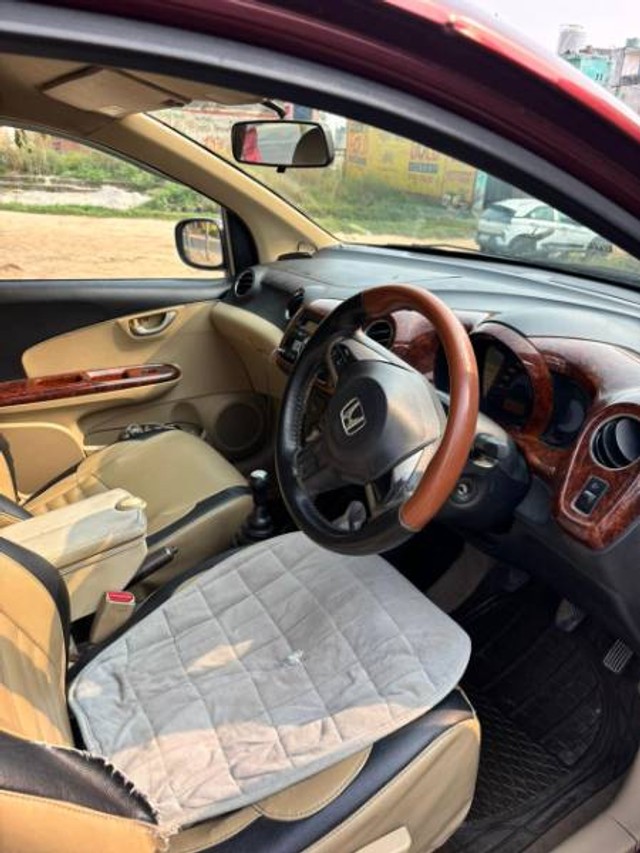 Second-hand 2014 Honda Amaze VX i-DTEC for sale in Khurja-5