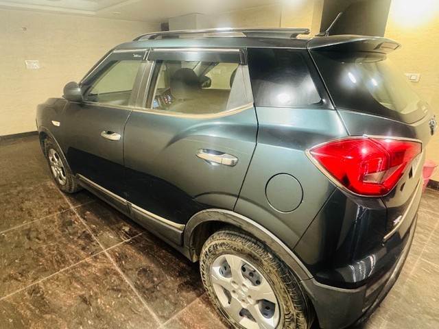 Second-hand 2019 Mahindra XUV300 W6 Diesel BSIV for sale in New Delhi-3