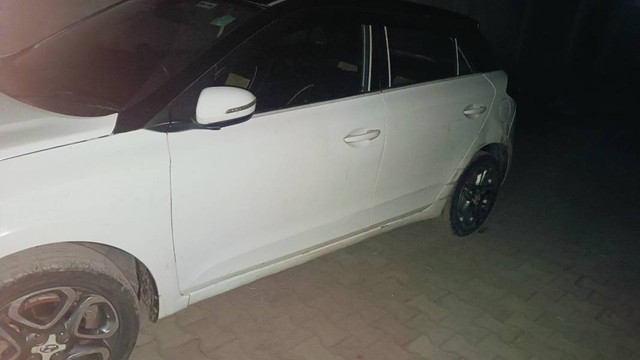 Second-hand 2018 Hyundai i20 1.2 Asta Dual Tone for sale in Jammu-2