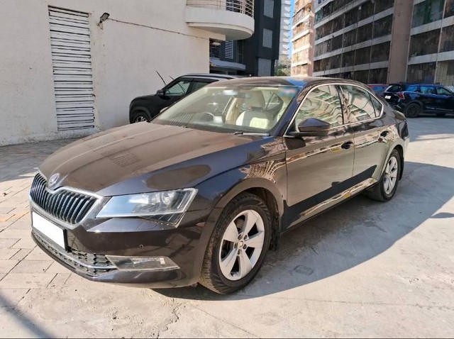 Second-hand 2018 Skoda Superb Style 1.8 TSI MT for sale in Mumbai-1
