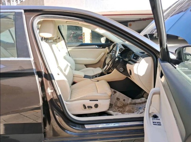 Second-hand 2018 Skoda Superb Style 1.8 TSI MT for sale in Mumbai-5