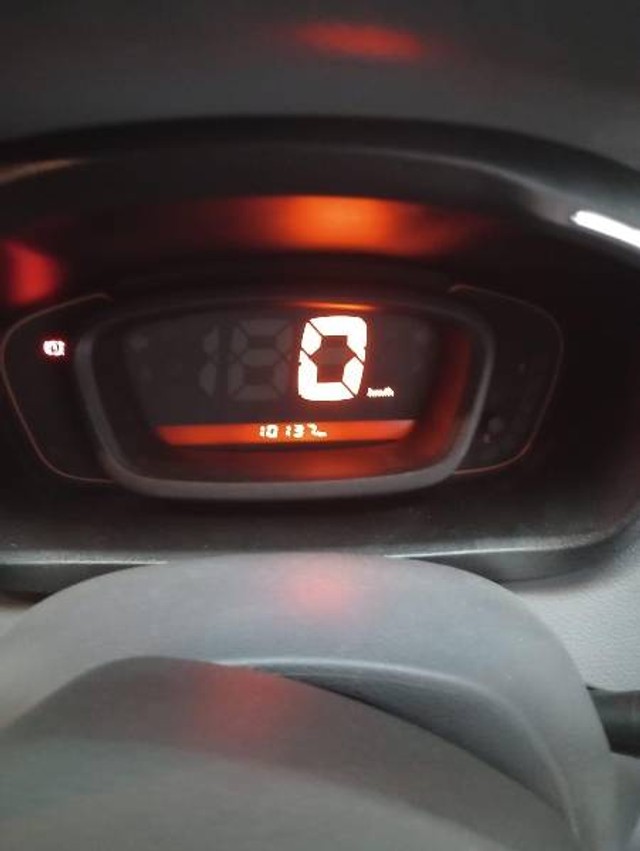 Second-hand 2016 Renault KWID RXT for sale in Ranga reddy-3