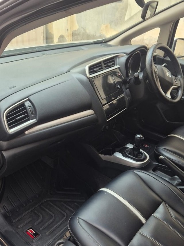 Second-hand 2018 Honda WR-V i-DTEC VX for sale in Bhiwani-5