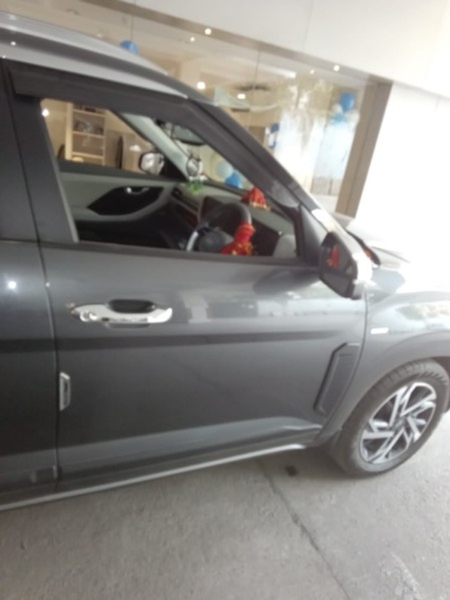 Second-hand 2024 Hyundai Creta SX (O) iVT for sale in Pune-7