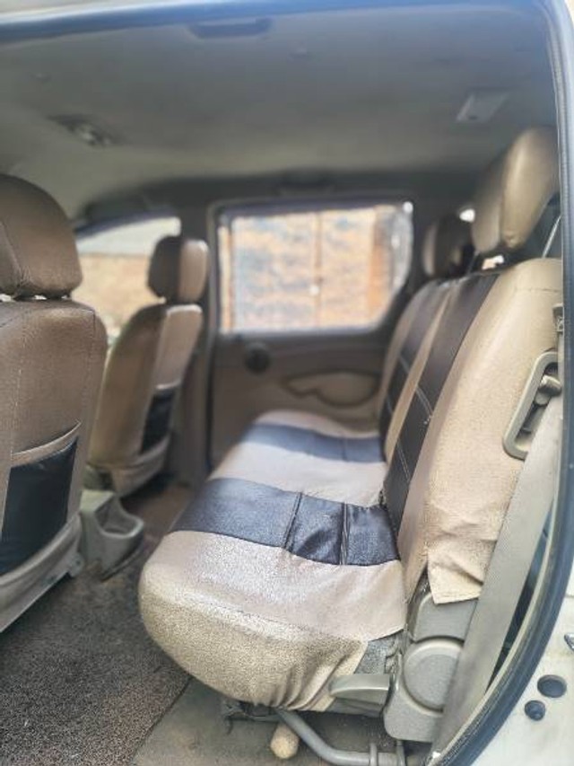 Second-hand 2015 Mahindra Quanto C2 for sale in Bareilly-3