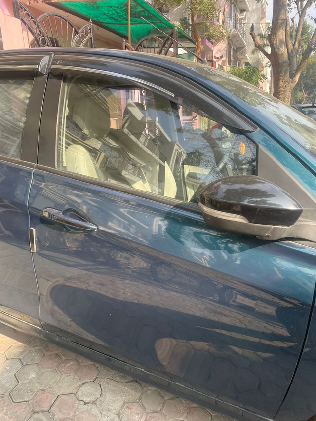 Second-hand 2024 Tata Tiago EV XE MR for sale in Greater Noida-1