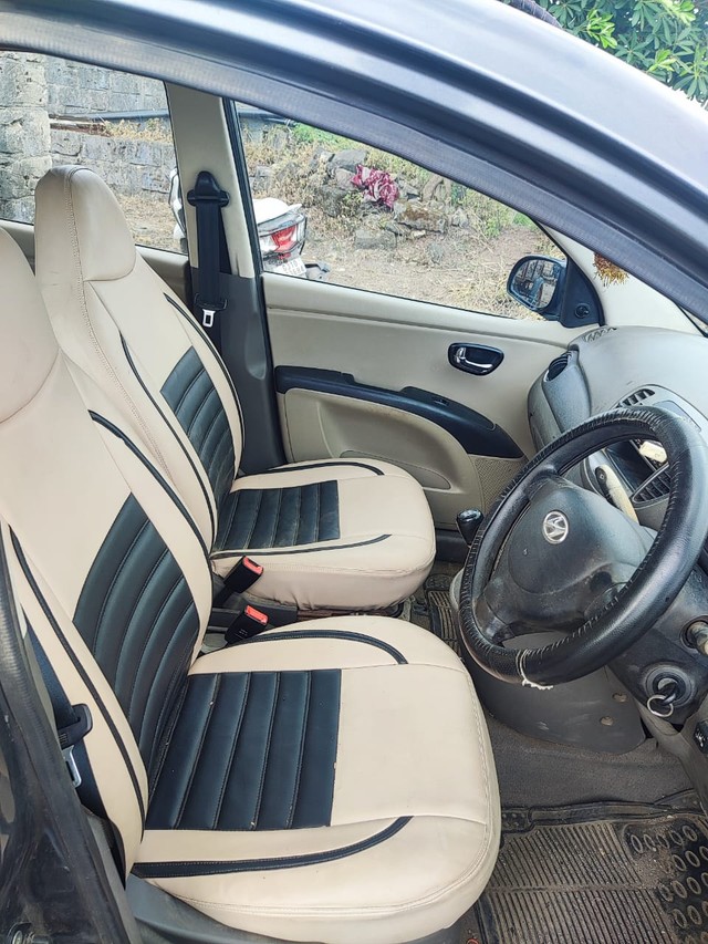 Second-hand 2013 Hyundai i10 Magna 1.1L for sale in Rajkot-3