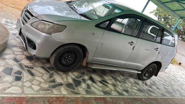 Second-hand 2013 Toyota Innova 2.5 G (Diesel) 7 Seater BS IV for sale in Jhunjhunu-3