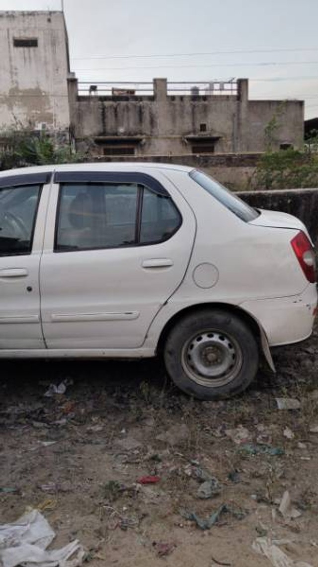 Second-hand 2015 Tata Indigo LX (TDI) BS-III for sale in Ajmer-4