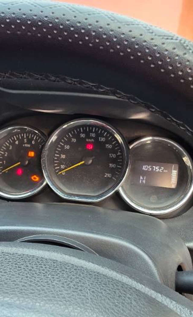 Second-hand 2016 Renault Duster 110PS Diesel RxZ AMT for sale in Noida-4