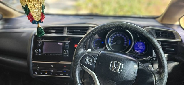 Honda Jazz 1.2 V AT i VTEC Second-hand 2016 Honda Jazz 1.2 V AT i VTEC for sale in Bangalore-7