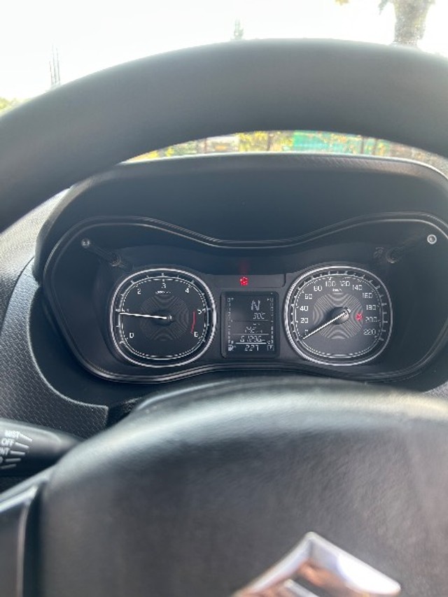 Second-hand 2019 Maruti Vitara Brezza ZDi AMT for sale in Pune-3