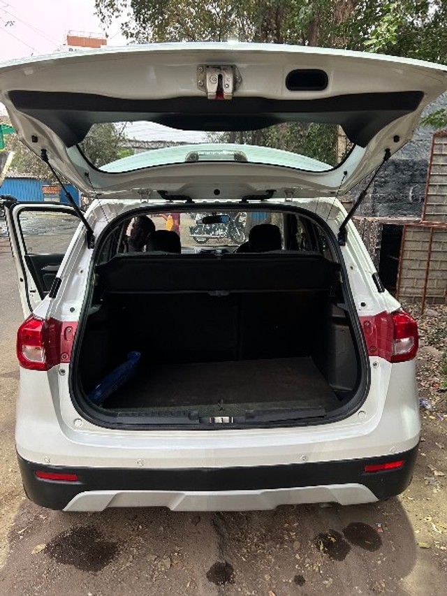 Second-hand 2019 Maruti Vitara Brezza ZDi AMT for sale in Pune-5