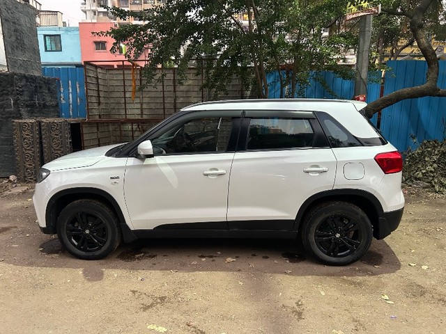 Second-hand 2019 Maruti Vitara Brezza ZDi AMT for sale in Pune-4