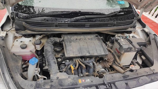 Second-hand 2023 Hyundai Aura S CNG for sale in Alwar-2