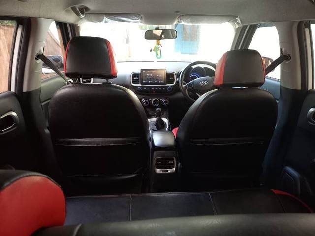 Second-hand 2021 Hyundai Venue S Plus for sale in Karaikudi-5