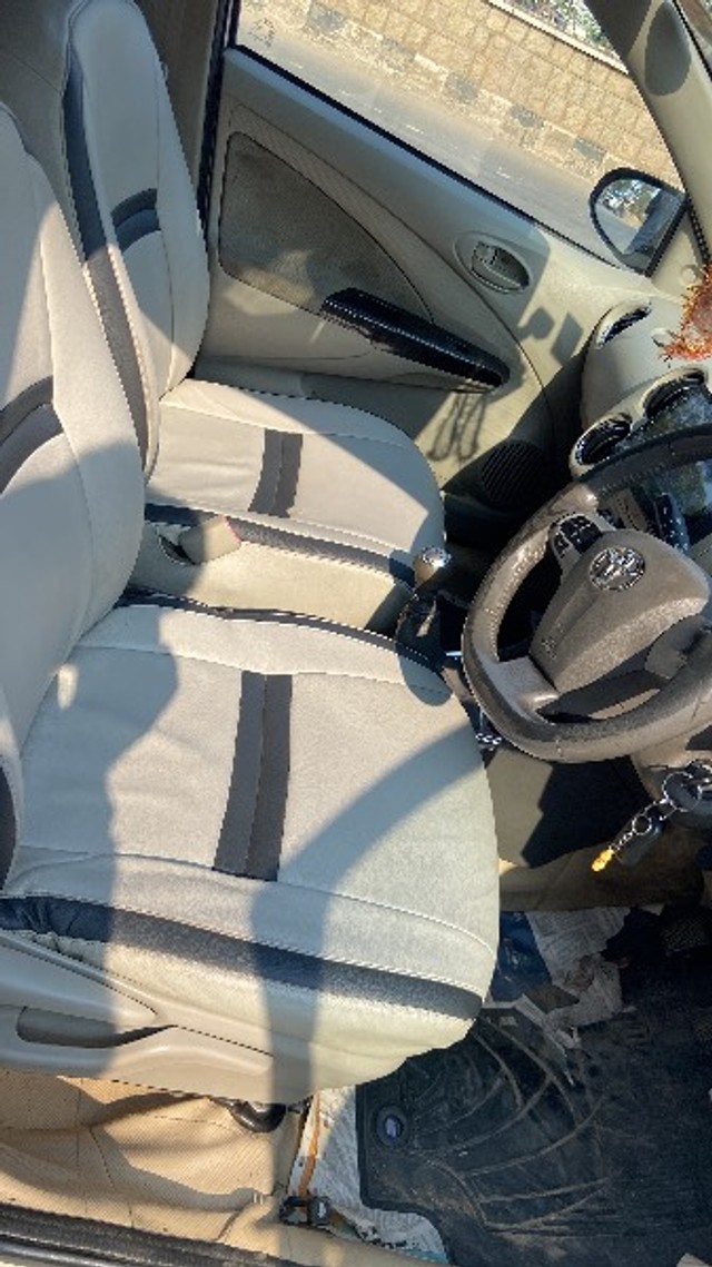 Toyota Etios Liva VXD Second-hand 2014 Toyota Etios Liva VXD for sale in Khammam-4